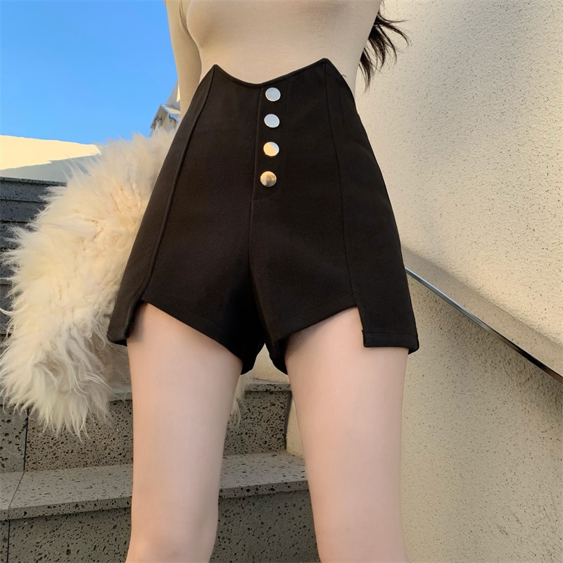 Black wide-leg irregular A-line shorts 4 02